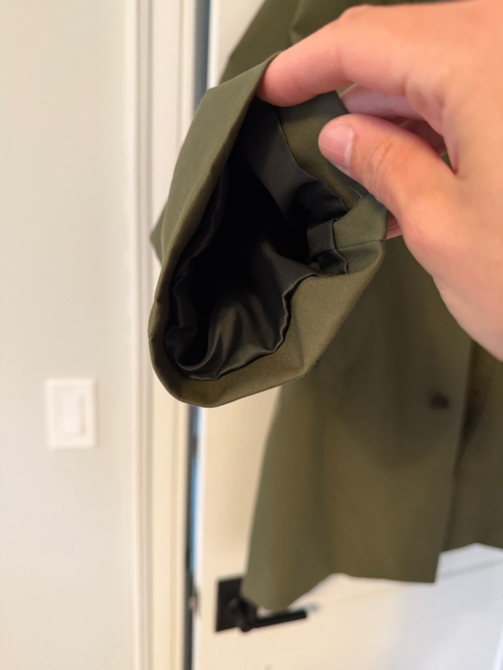 Tag on- Barney’s Olive Green Quilted Hooded Coat - Picture 5 of 16